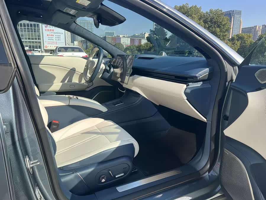 极氪 极氪007 2024 汽车图片 #14