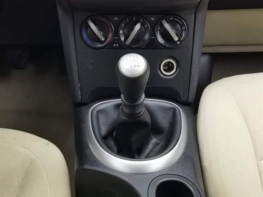 Nissan Qashqai 2014 car image #14