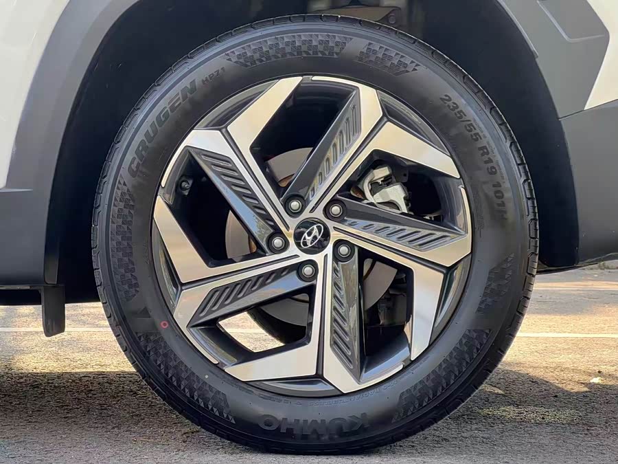Hyundai Tucson 2022 car image #14