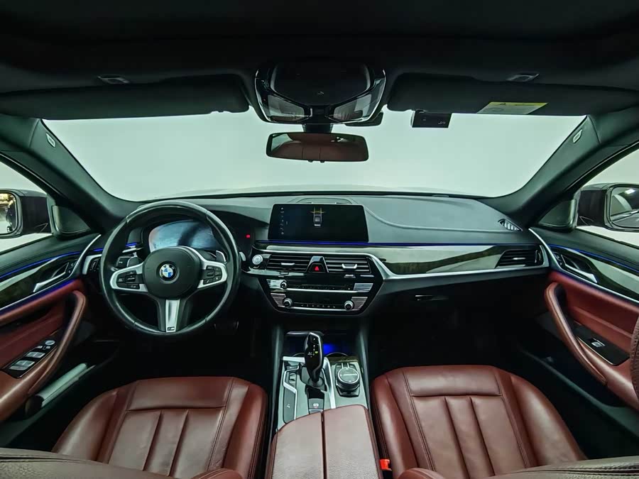 BMW 5 Series 2019 #14 BMW 5 Series 2019 car image #14
