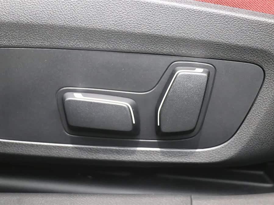 BMW i3 2024 car image #14