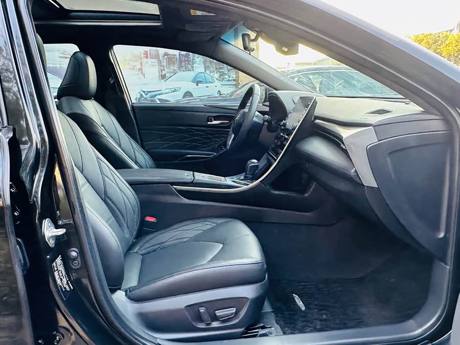 Toyota Avalon 2021 car image #14