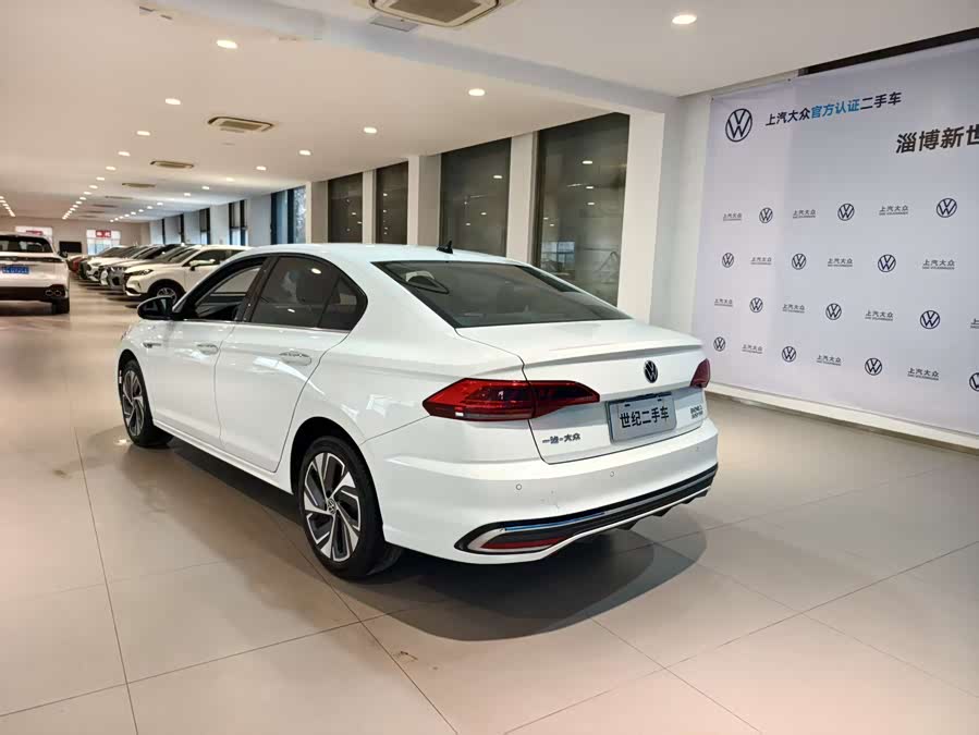 Volkswagen Bora 2024 immagine di auto #14