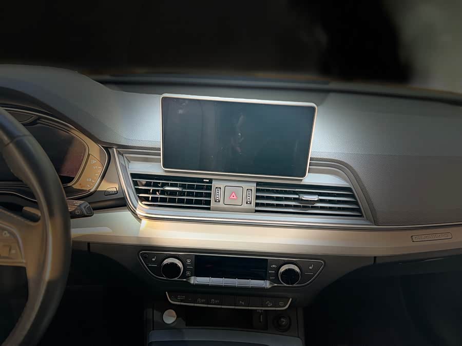 Audi Q5L 2020 #14 Audi Q5L 2020 car image #14