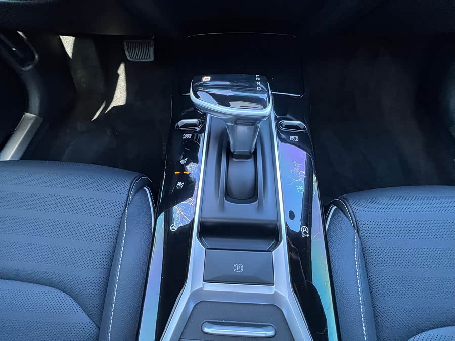 Kia K3 2023 car image #14