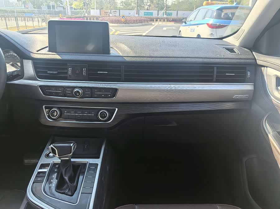 Forthing JOYEAR X5 2019 صورة سيارة #14