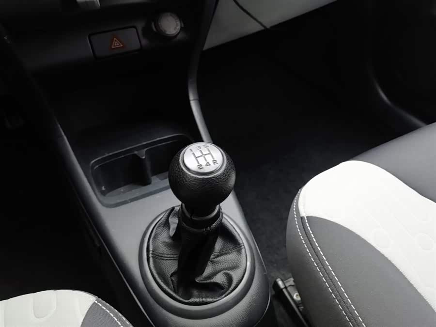 Suzuki Alto 2013 car image #14
