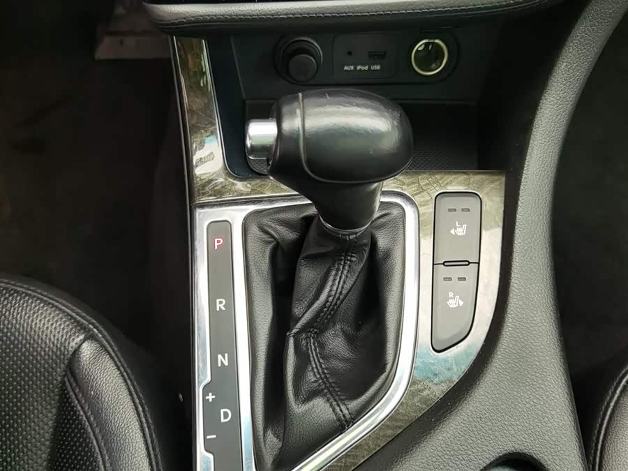 Kia K5 2015 car image #14