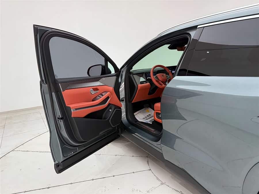 BYD Tang L 2025 car image #14