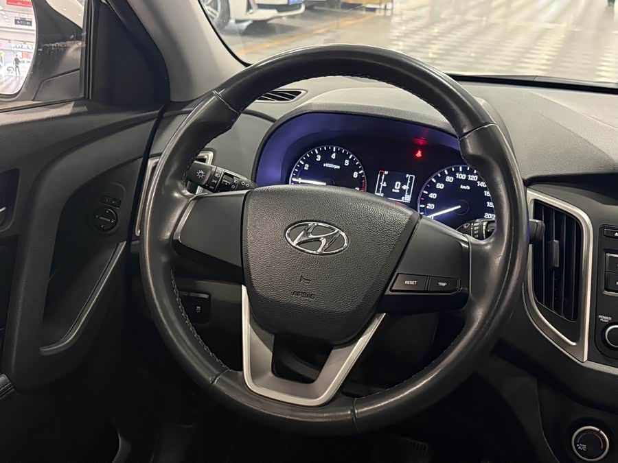 Hyundai ix25 2016 #14 Hyundai ix25 2016 car image #14