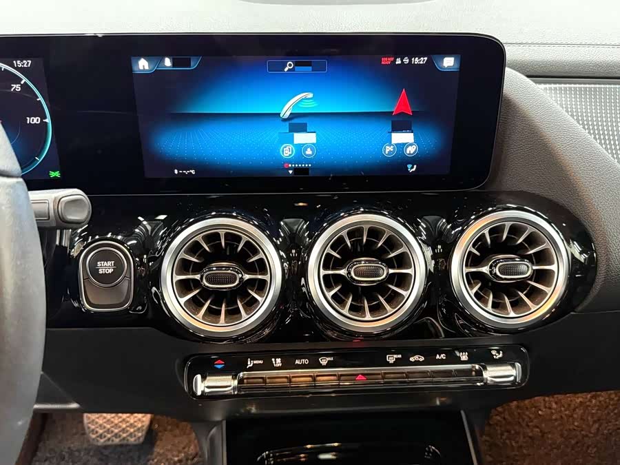 Mercedes-Benz EQA Class 2022 صورة سيارة #14