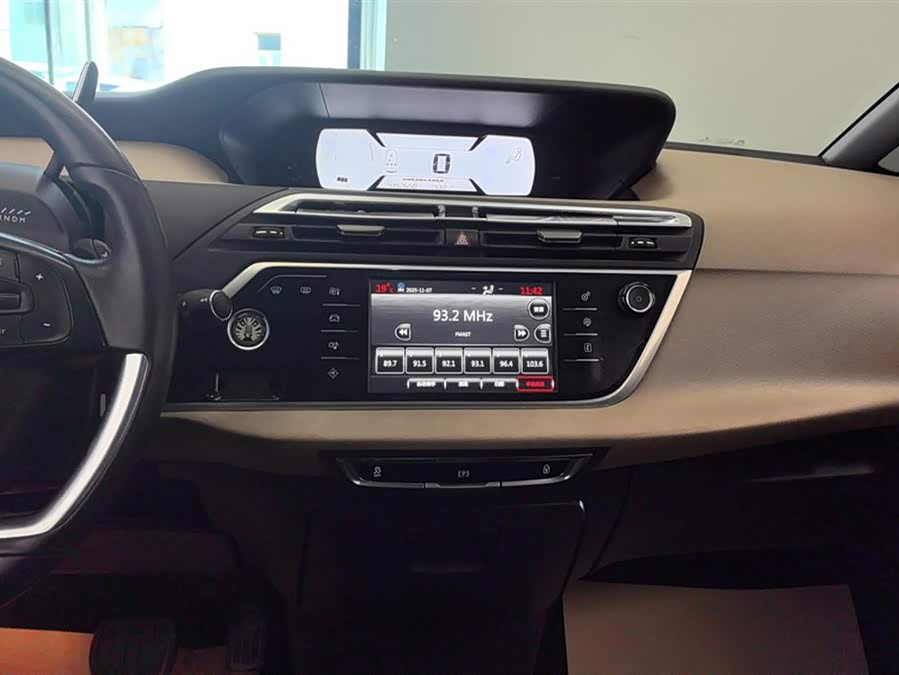 Citroen C4 PICASSO 2018 imagem de carro #14