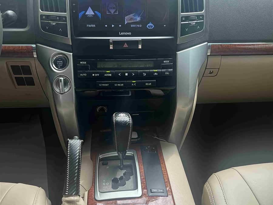 Toyota Land Cruiser 2014 immagine di auto #14