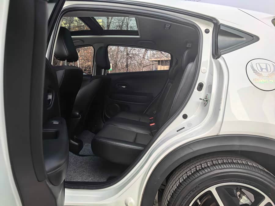 Honda VEZEL 2022 #14 Honda VEZEL 2022 car image #14