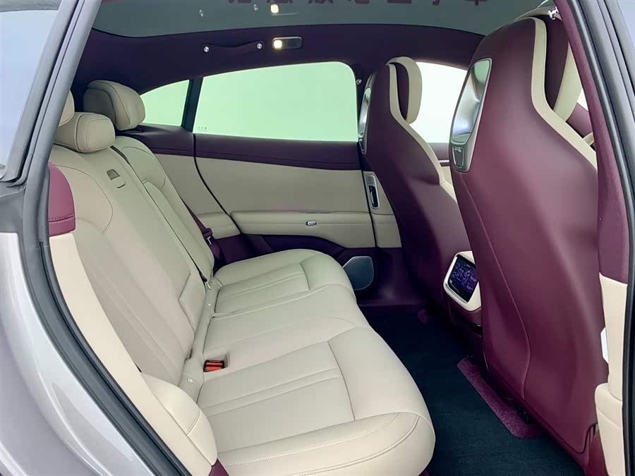 小米汽车 小米YU7 2025 #14 小米汽车 小米YU7 2025 汽车图片 #14