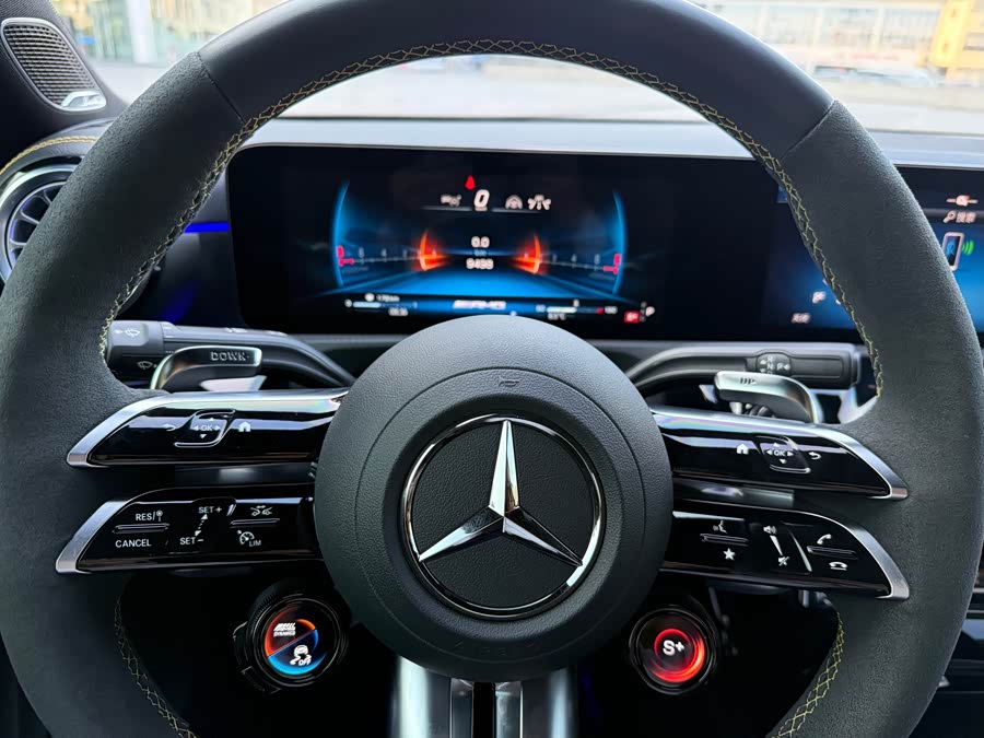 Mercedes-Benz CLA AMG 2024 imagem de carro #14