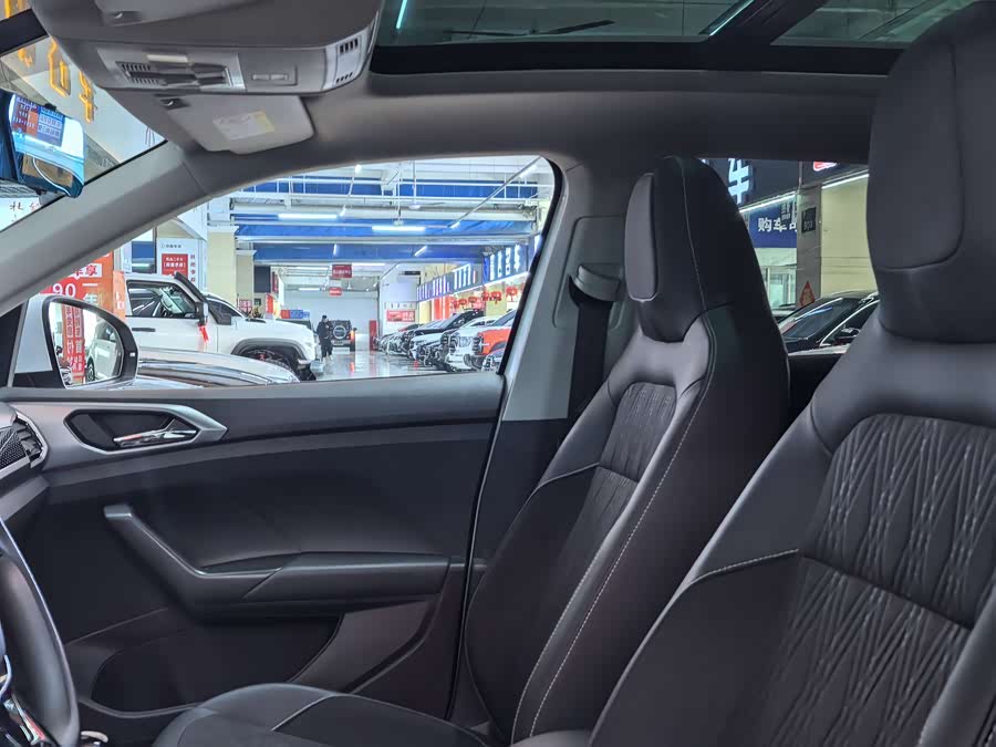 Volkswagen T-Cross 2021 car image #14