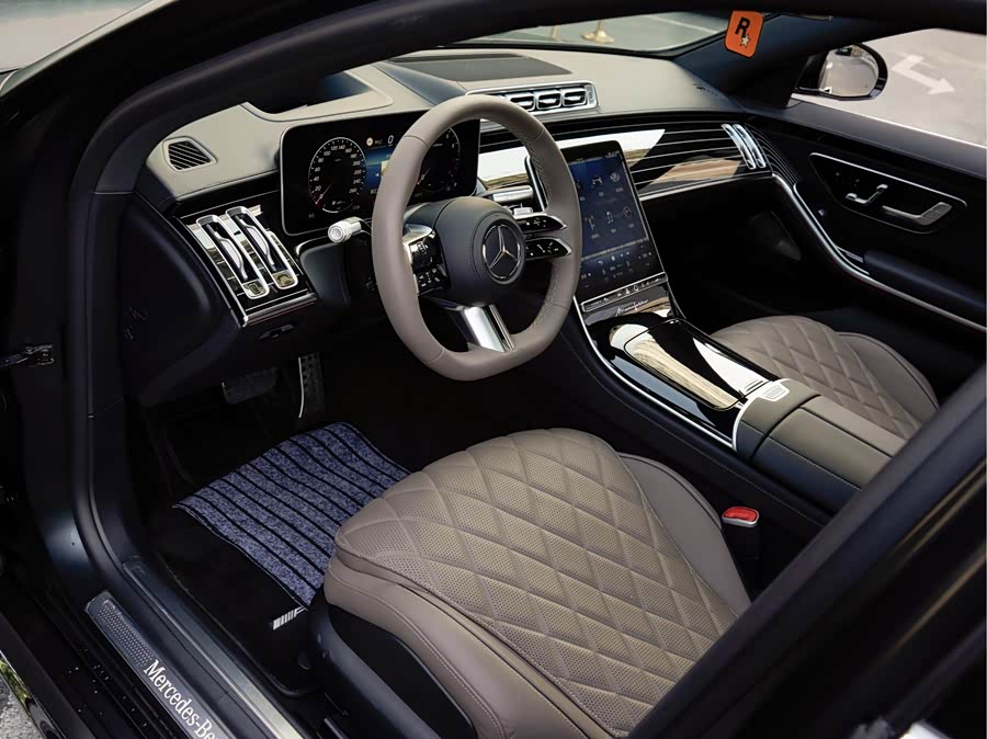 Mercedes-Benz S Class 2024 immagine di auto #14