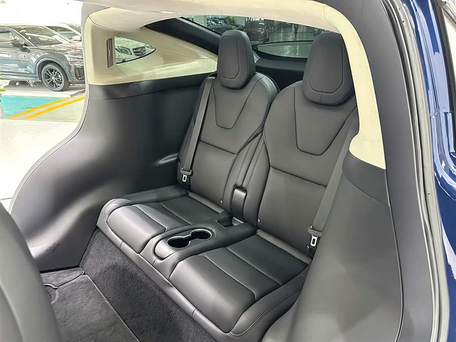 Tesla Model X 2018 car image #14