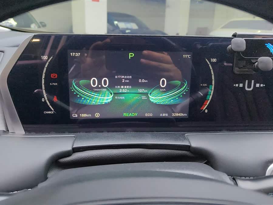 哪吒汽车 哪吒U 2022 #14 哪吒汽车 哪吒U 2022 汽车图片 #14