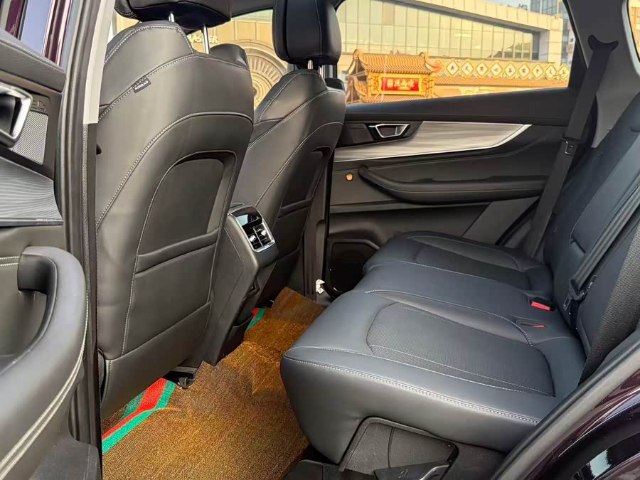Chery Tiggo 8 Plus 2021 immagine di auto #14