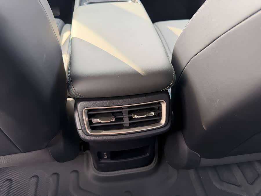 BYD Qin L 2025 car image #14