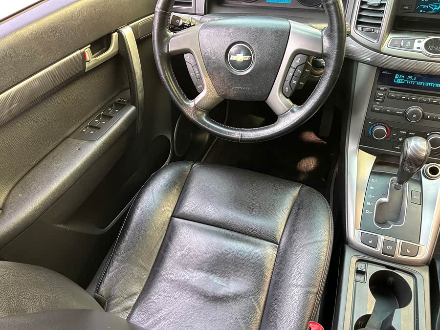 Chevrolet Captiva (Imported) 2011 car image #14