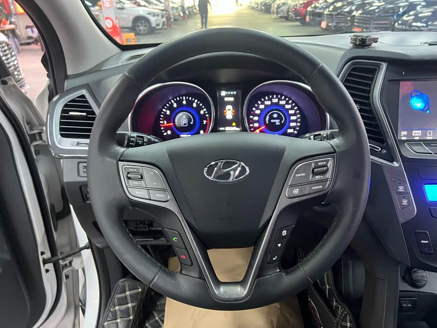 Hyundai Santa Fe 2014 #14 Hyundai Santa Fe 2014 car image #14