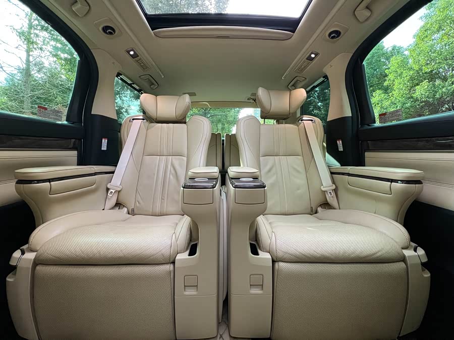 Toyota Alphard 2021 #14 Toyota Alphard 2021 car image #14