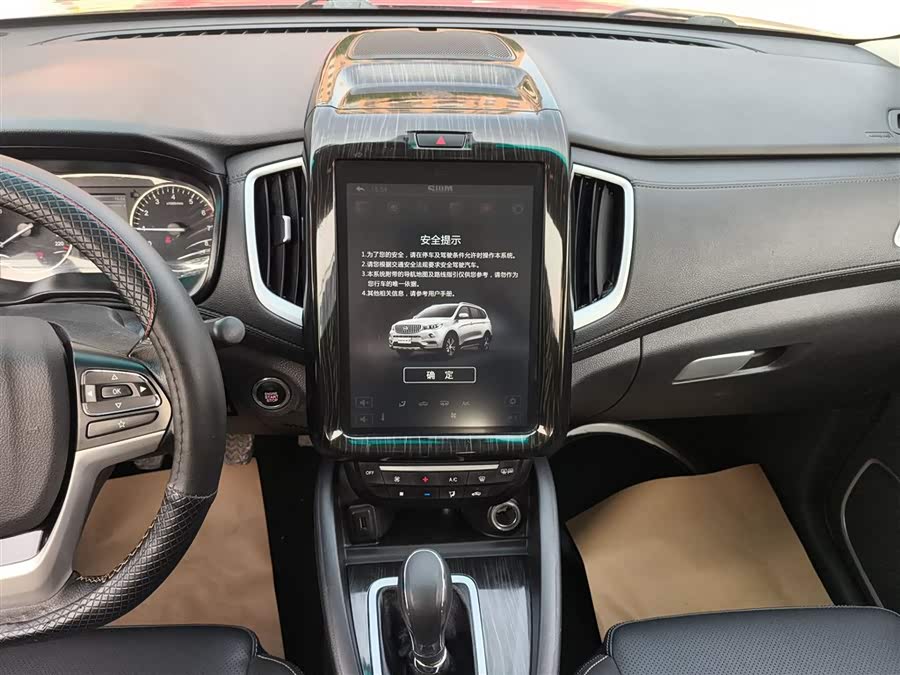 SWM X7 2018 изображение автомобиля #14