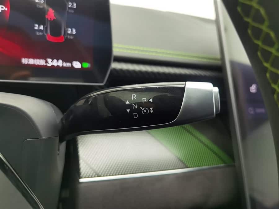 哪吒汽车 哪吒GT 2023 汽车图片 #14