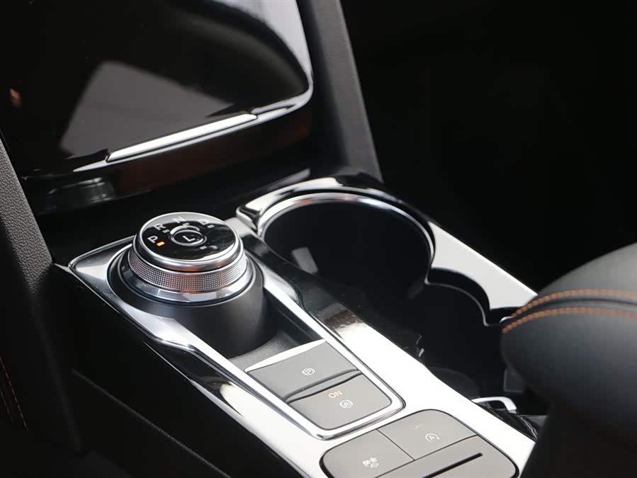 Ford Escape 2023 car image #14