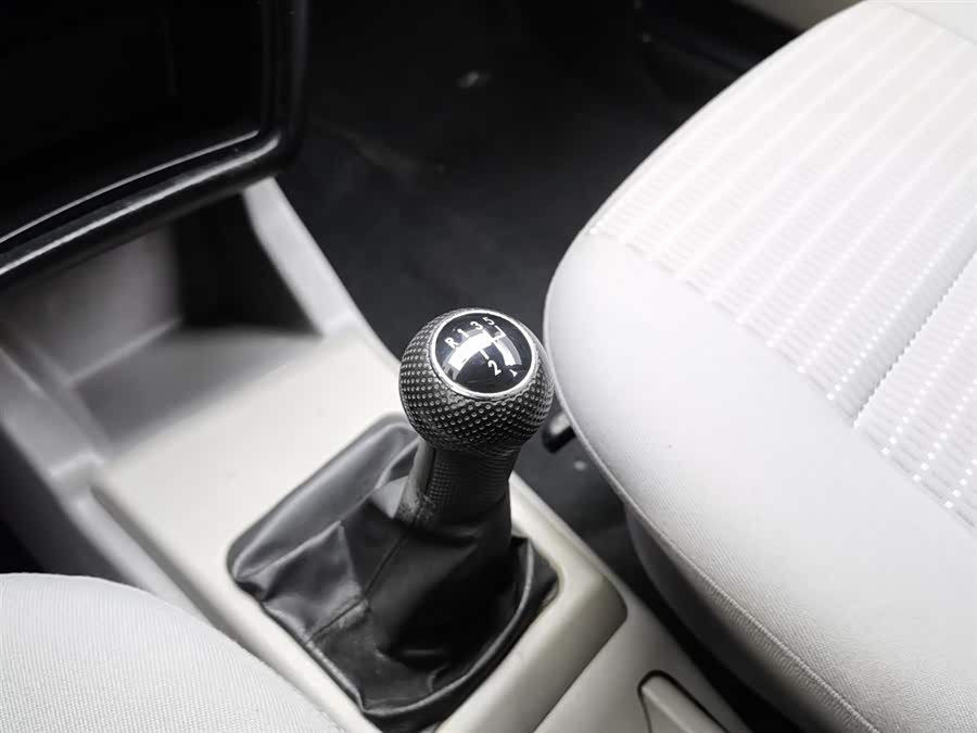 Jetta Jetta 2012 #14 Jetta Jetta 2012 car image #14