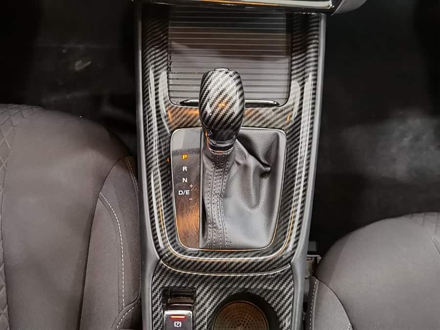 Roewe i5 2020 car image #14