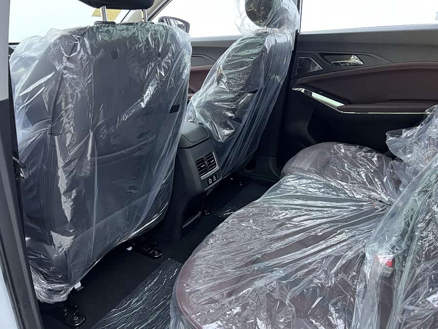 JAC X8 PLUS #14 JAC X8 PLUS صورة سيارة #14