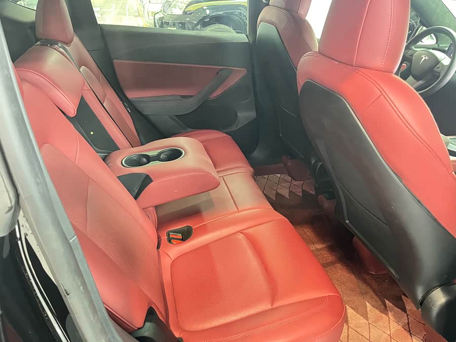 Tesla Model Y 2023 #14 Tesla Model Y 2023 car image #14