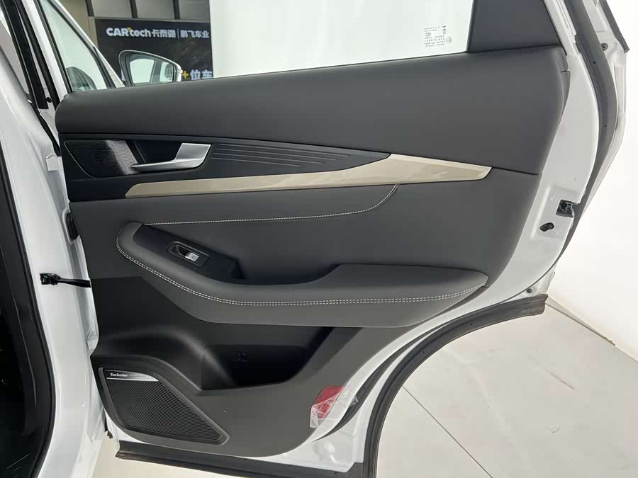 Jetour X70 car image #14