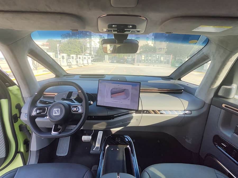 极氪 极氪MIX 2024 汽车图片 #14