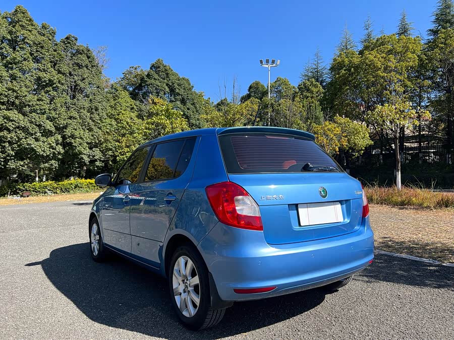 斯柯达 晶锐 2013 汽车图片 #14