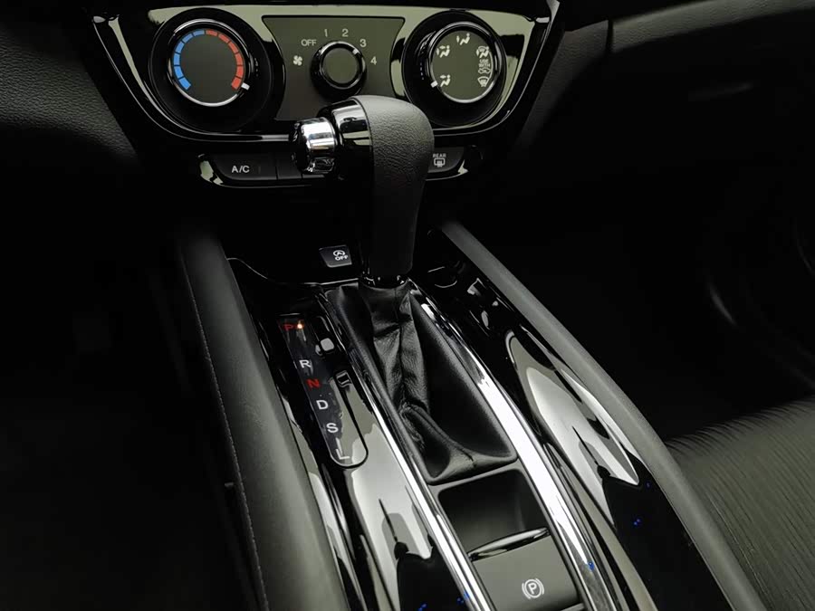 Honda VEZEL 2022 #14 Honda VEZEL 2022 car image #14