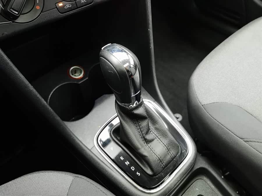 Volkswagen Polo 2018 immagine di auto #14