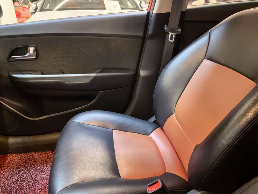 起亚 起亚K2 2015 汽车图片 #14