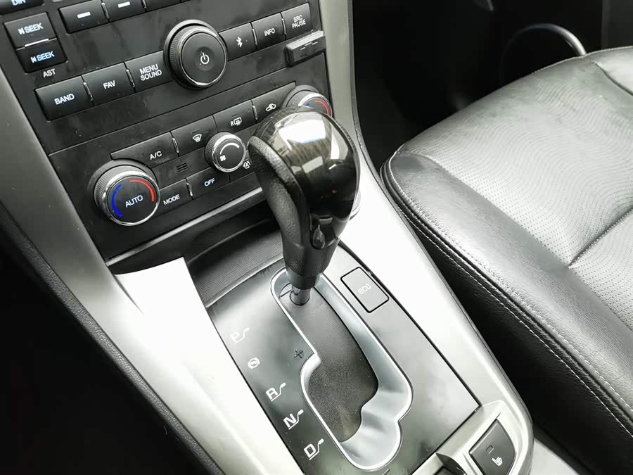 Chevrolet Captiva 2016 #14 Chevrolet Captiva 2016 immagine di auto #14