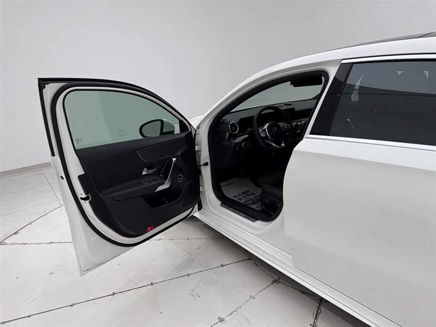 Mercedes-Benz A Class 2019 #14 Mercedes-Benz A Class 2019 car image #14