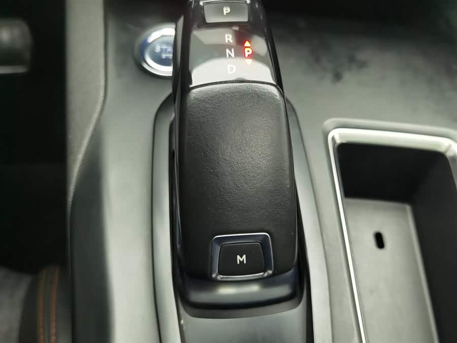 Peugeot 5008 2018 car image #14