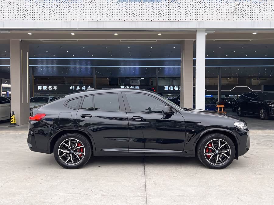 BMW X5 2023 car image #14