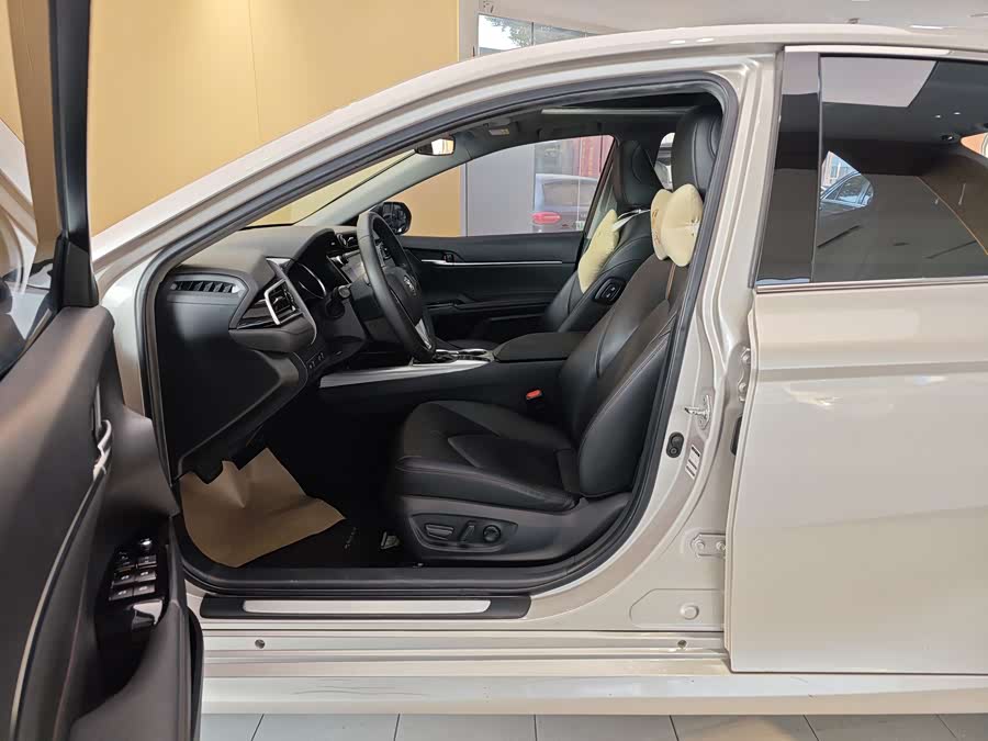 Toyota Camry 2020 #14 Toyota Camry 2020 car image #14