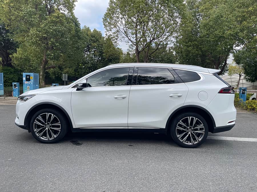 BYD Tang 2019 #14 BYD Tang 2019 car image #14