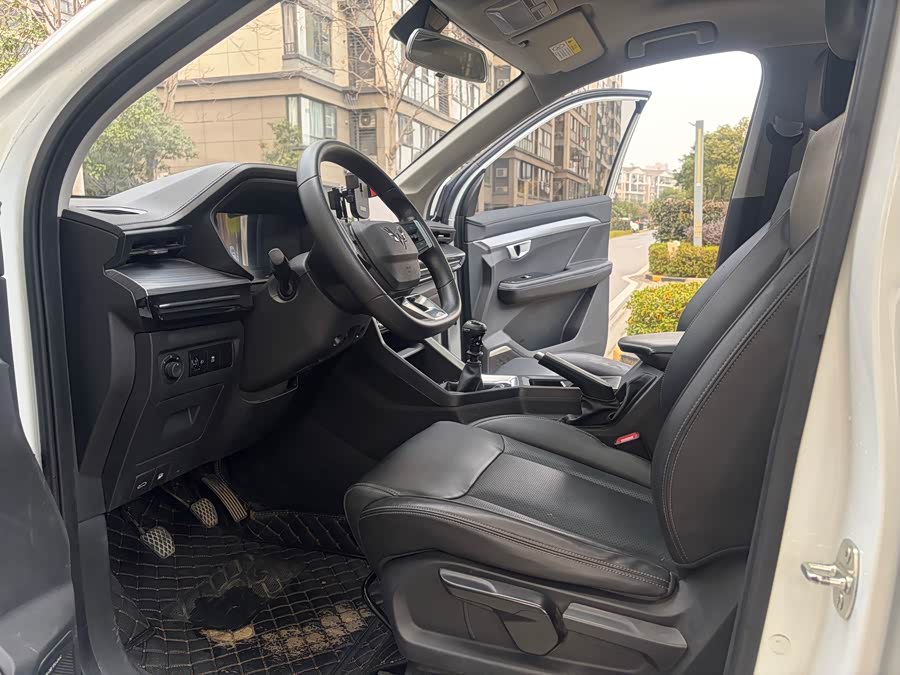 Wuling Asta 2023 #14 Wuling Asta 2023 صورة سيارة #14