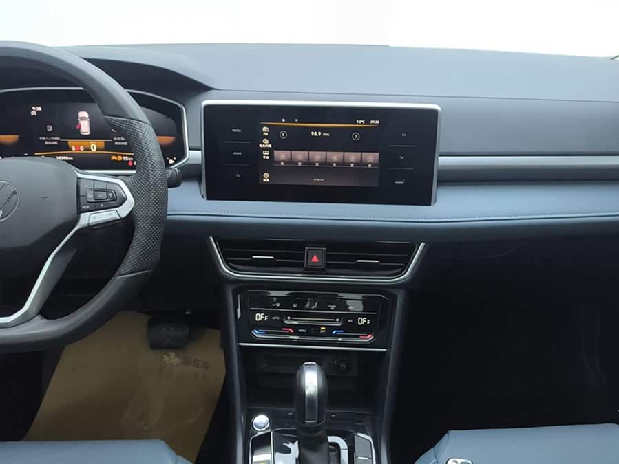 Volkswagen Tharu 2024 immagine di auto #14